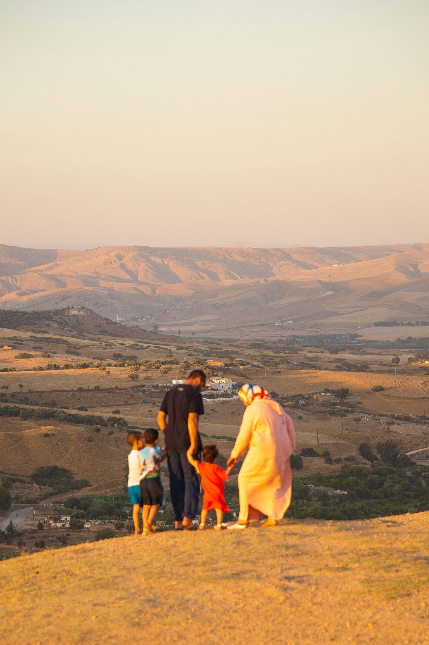 You are currently viewing 7 Must-Know Secrets: Traveling with Children in Kenya