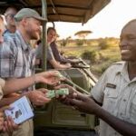 Read more about the article How Much to Tip in Kenya: Restaurants, Guides, Drivers & Hotels